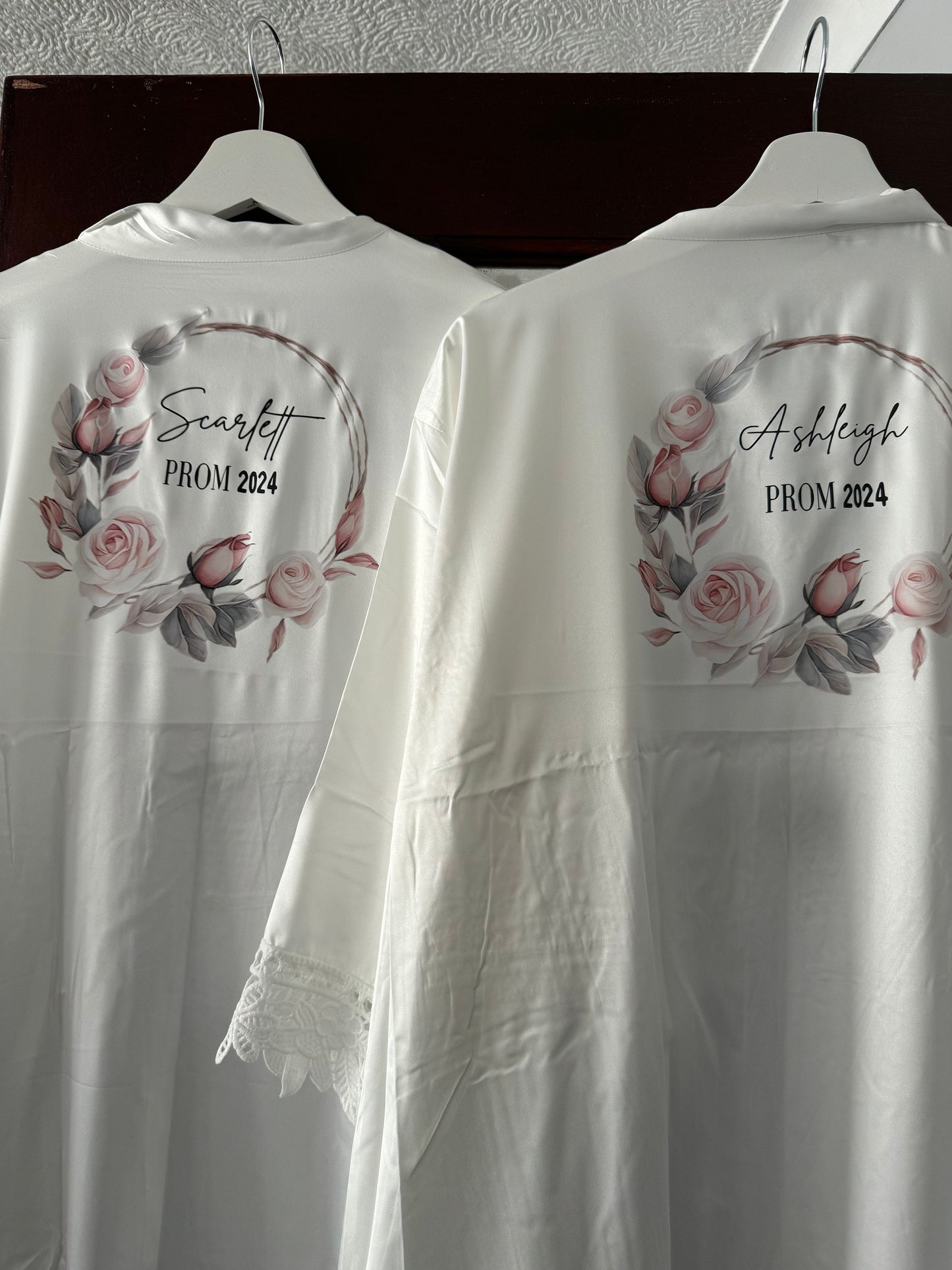 prom robes, robes, bridal robes, prom keepsakes, bridal party, wedding robes, gifts for prom, personalised robes, personalised gifts
